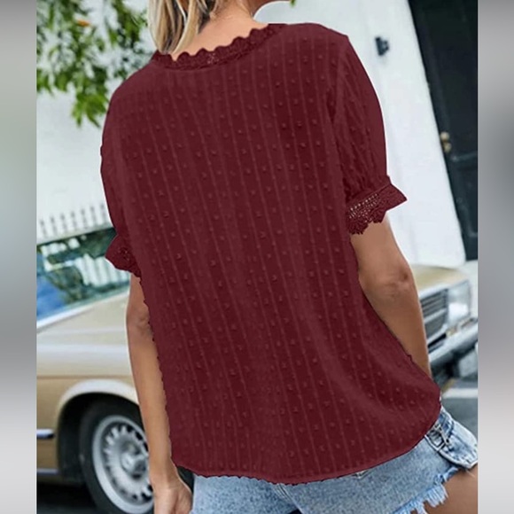 ⚡️Like-New” Beautiful Burgundy Blouse - Picture 3 of 9